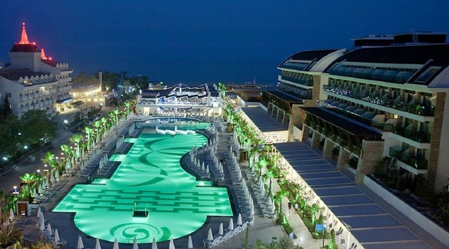 Crystal Waterworld Resort & Spa