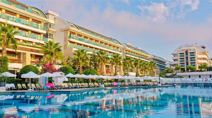 Crystal Waterworld Resort & Spa