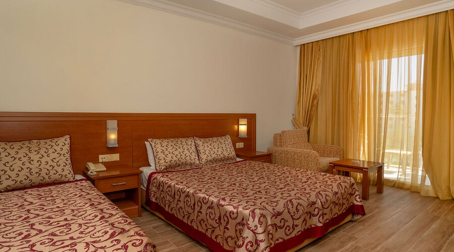 HEDEF BEACH HOTEL