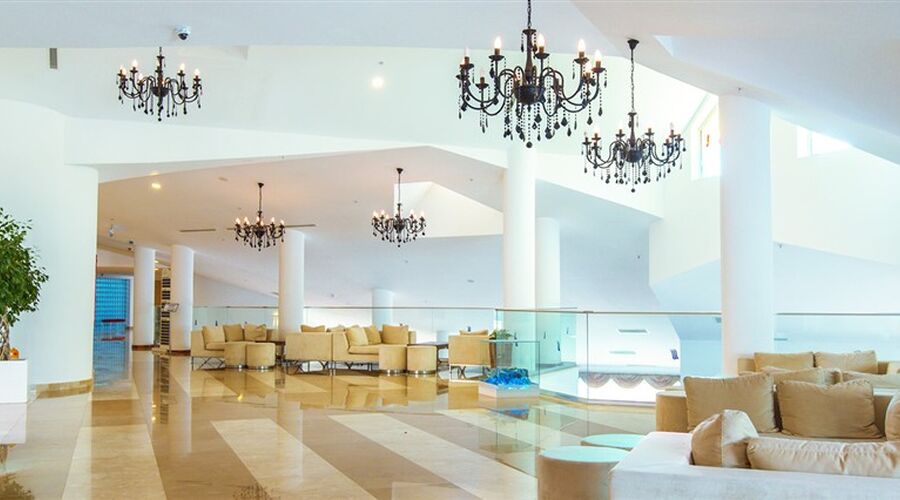Garcia Resort & Spa