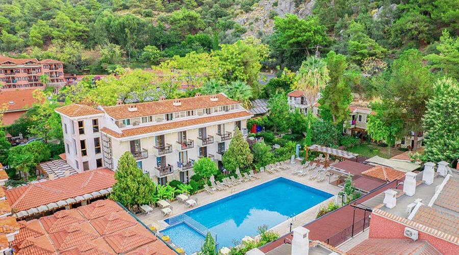 Perdikia Beach Hotel