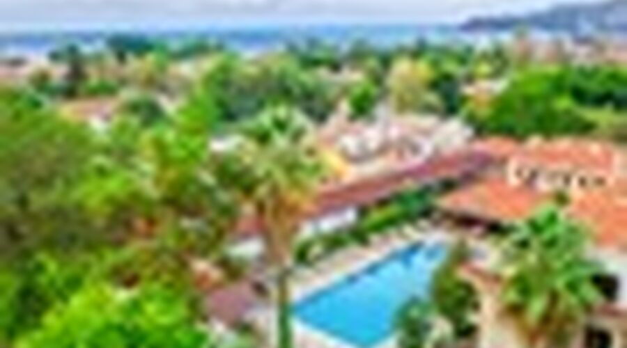 Perdikia Beach Hotel