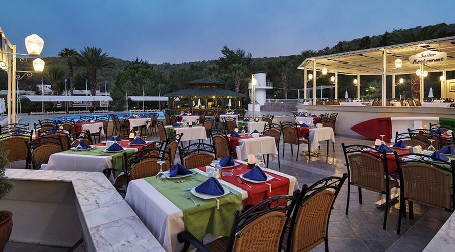 GREEN BAY RESORT
