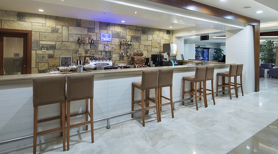 GREEN BAY RESORT