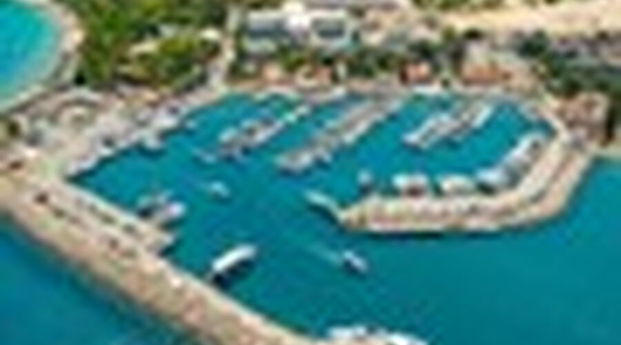ÖZKAYMAK MARİNA HOTEL