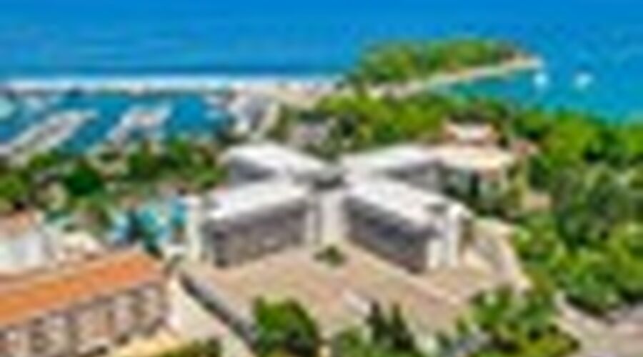 ÖZKAYMAK MARİNA HOTEL
