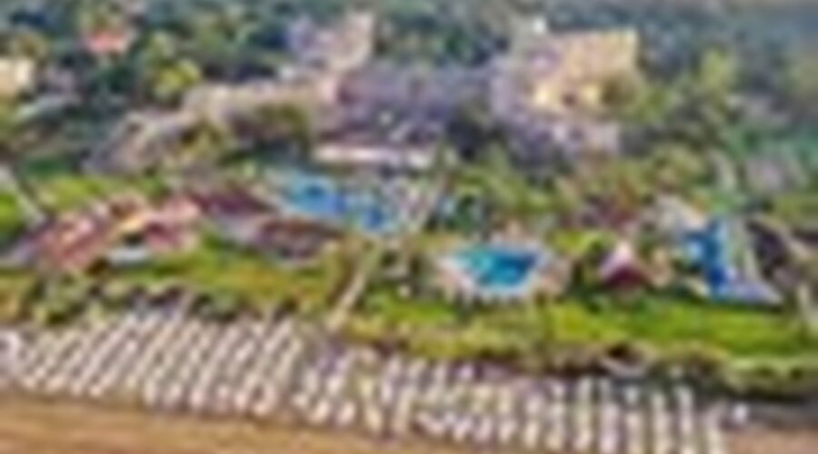 CRSYSTAL TAT BEACH GOLF RESORT